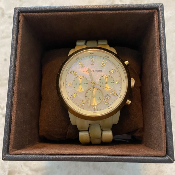 Gold Oversized Micheal Kors Watch - Picture 3 of 5